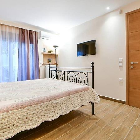 Modern Hospitality, With Private Garden, Athens Apartment Exterior photo